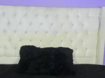 Candy_queens__  live sex cam