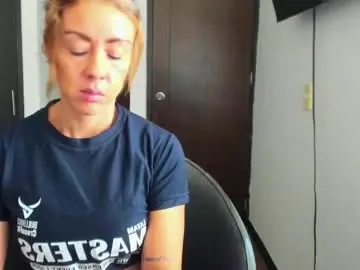 Carolina_zaens  live sex cam