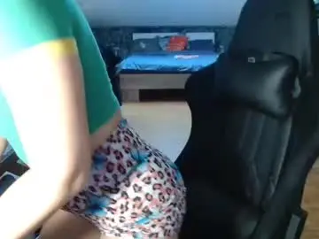 Chanelis069  live sex cam