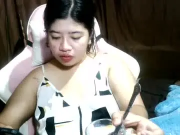 Cherrykisses29  live sex cam