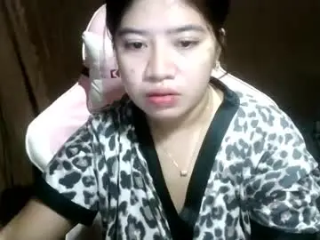 Cherrykisses29  live sex cam