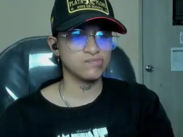 Dominick_joness  live sex cam