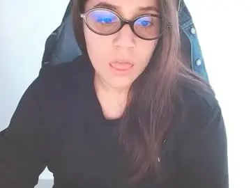 Ivanna_scarlet  live sex cam