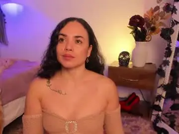 Moonofhades  live sex cam