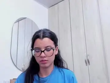 Pinky_f00x  live sex cam