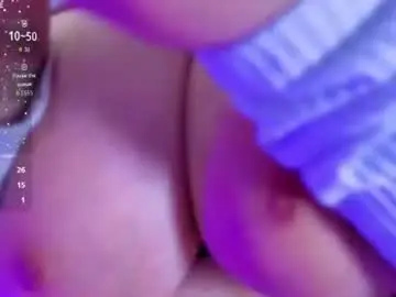 Val_dreams7  live sex cam