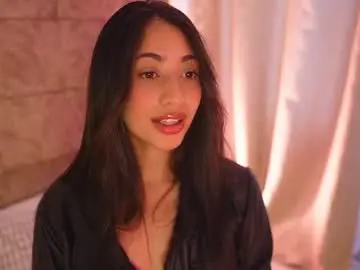 Charlotterusso  live sex cam