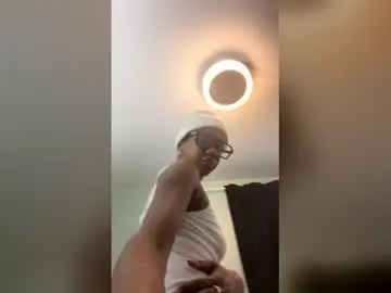 Daisyduxxes96  live sex cam
