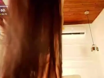 Emily_burton18  live sex cam