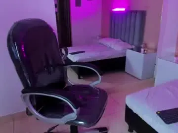 Hari_and_dreek  live sex cam