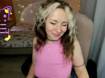 Izzyholly  live sex cam