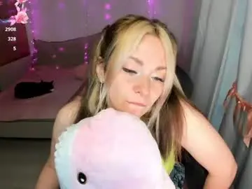 Izzyholly  live sex cam