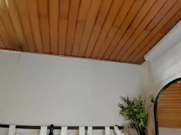 Layra_rous  live sex cam