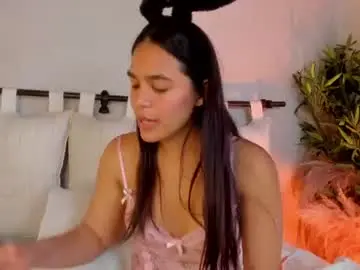 Layra_rous  live sex cam