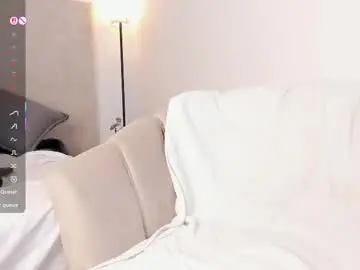 Lilith_blaze_  live sex cam