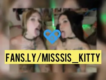 Masterr_and_kittyy  live sex cam