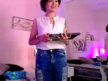 Nataliaa23  live sex cam