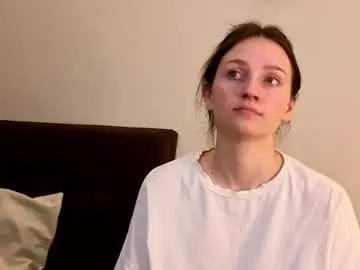 Nightelaria  live sex cam