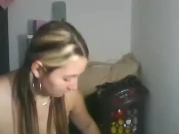 Paloma498990  live sex cam
