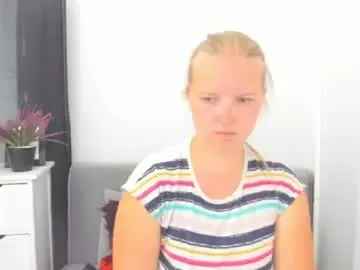 Rosehypnotic  live sex cam