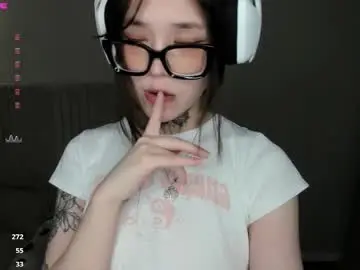 Dark_ester  live sex cam