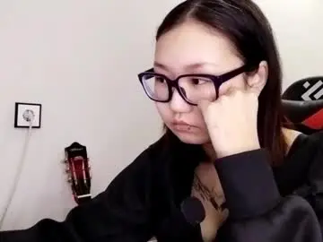 Donyasalmi  live sex cam