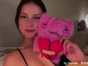 Doublecuties  live sex cam