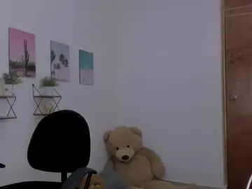 Emma_lean  live sex cam