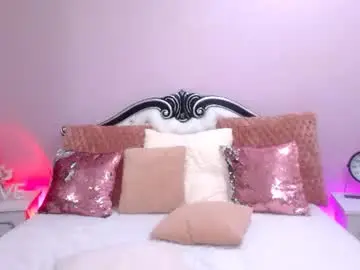 Foxyclarisee  live sex cam
