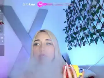 Hallie_cam  live sex cam