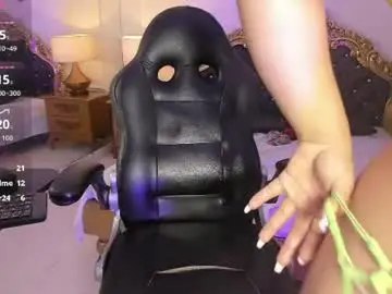 Meganblazze  live sex cam