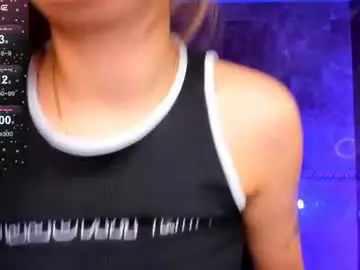 Melindat  live sex cam
