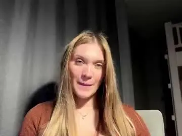 Milacrummell  live sex cam