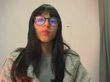 Paulainblue  live sex cam