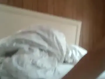 Queenkourt  live sex cam