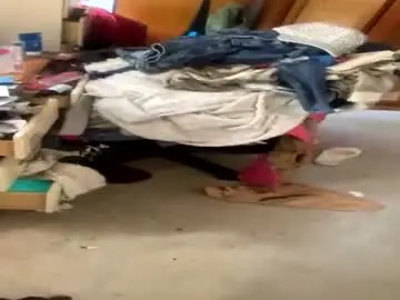 Queenkourt  live sex cam
