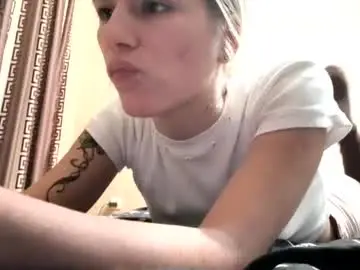 Robbiedantoni  live sex cam