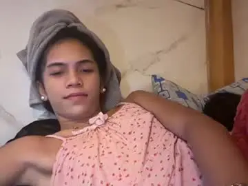Sweet_tyla  live sex cam