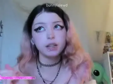 Bunnyislewd  live sex cam