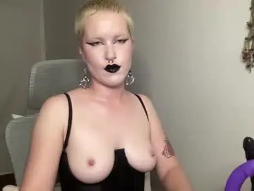 Daddyhawthorn  live sex cam