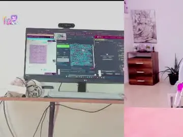 Daki_ume_  live sex cam