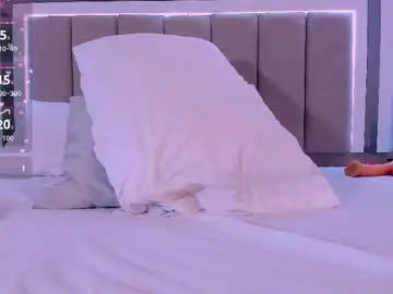 Isa_blue1  live sex cam