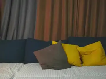 Lessyluiz  live sex cam