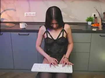 Lessyluiz  live sex cam