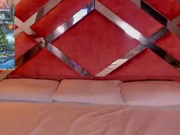 Lily__queen30  live sex cam