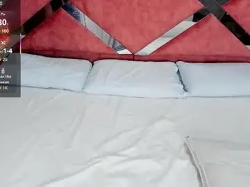 Lily__queen30  live sex cam