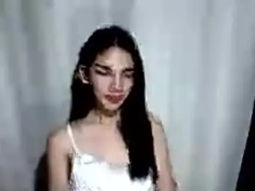 Luv_rain  live sex cam