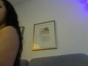 Moon_shaddow  live sex cam