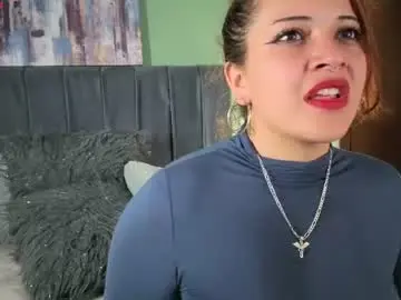 Moon_shaddow  live sex cam