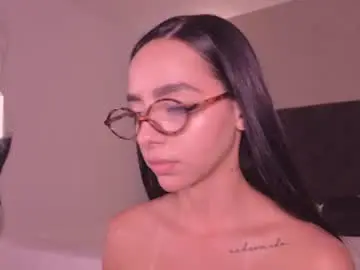 Valentinamilan_x  live sex cam